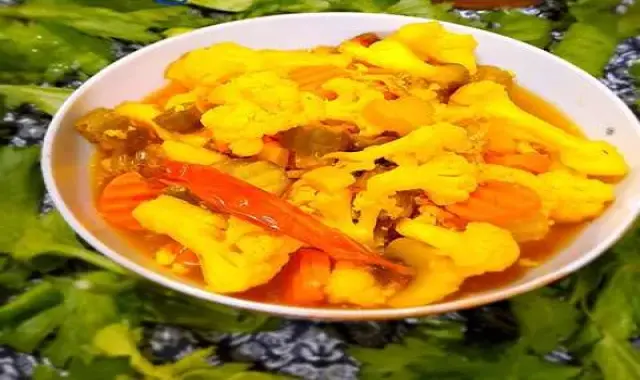 ترشی گل کلم مخلوط زرد؛ بوته ای ترکیب بادمجان هویج کرفس Pickle