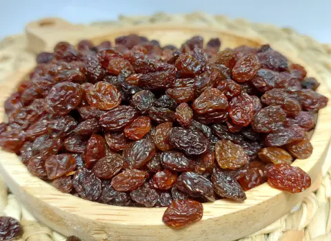 قیمت خرید کشمش پلویی تبریز + طرز تهیه