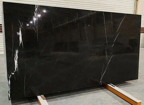 سنگ مرمریت مشکی لاشتر؛ سطح یکپارچه محکم خاکستری marble stone