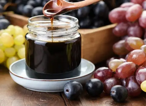 شیره انگور اراک (دوشاب) طبع گرم قهوه‌ای روشن تیره Extract