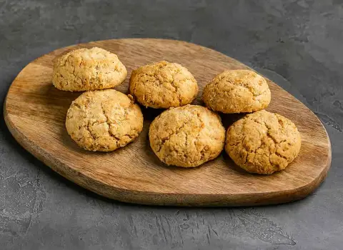 کلوچه سنتی زنجان؛ چربی سوز درمان مشکلات گوارشی ویتامین (E D A B12)