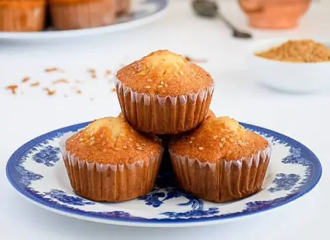 کیک یزدی کوچک؛ شیرین نرم اسفنجی حاوی پروتئین Potassium