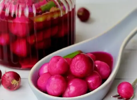 خرید پیاز ترشی خانگی +با قیمت عالی و کیفیت تضمینی