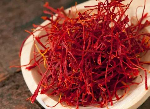 زعفران کوهی همدان؛ منبع کلسیم آنتی اکسیدان درمان بی خوابی سرطان Saffron