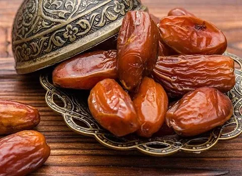 خرید انواع خرما پیارم درجه یک + قیمت