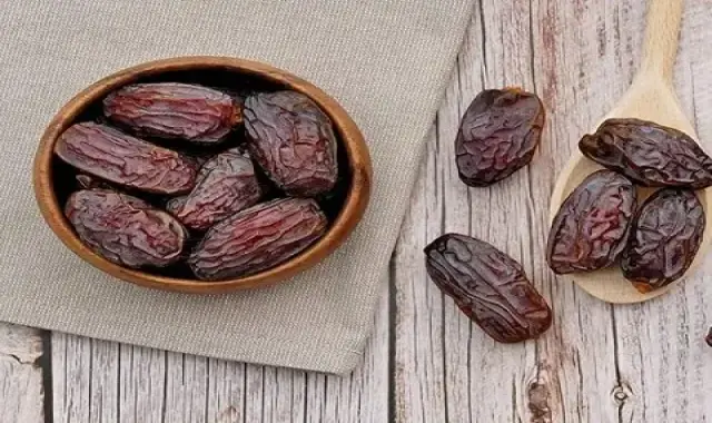 قیمت خرید خرما پیارم دمباز + تست کیفیت