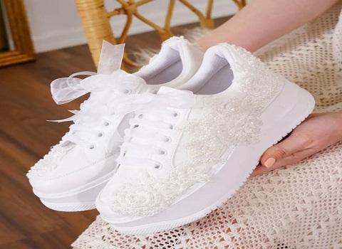 قیمت کفش اسپرت عروس  + پخش تولیدی عمده کارخانه