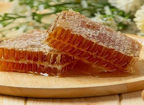 عسل وحشی شوشتر؛ طبیعی حاوی کربوهیدرات آنتی اکسیدان ویتامین Shushtar