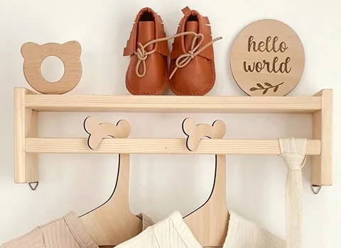 اکسسوری چوبی بچه؛ مدرن کلاسیک 2 چوب گردو بادام استحکام بالا