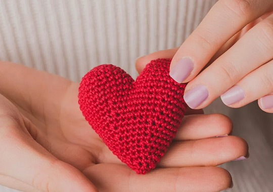 کدام مشاور دلسوزتر است؟ آنکه فقط دنبال پروموشن بالا بردن است یا آنکه ساعت ها راهنمایی می کند.