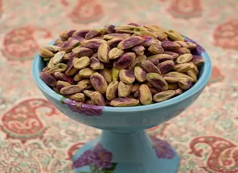 قیمت خرید مغز پسته اکبری + تست کیفیت