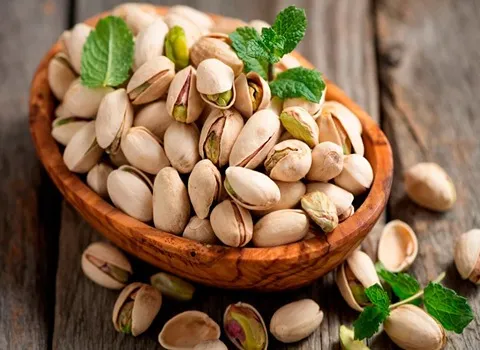 بهترین قیمت خرید پسته اکبری با پوست
