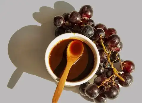 شیره انگور برای چاقی کودکان؛ طعم شیرین پاکسازی معده روده مری