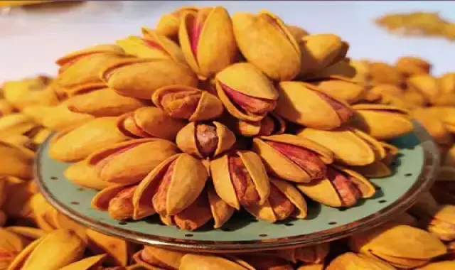 پسته زعفرانی؛ طعم دار درمان کم خونی آجیل شیرینی مواد مغذی (آهن سدیم)