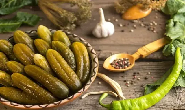 خیارشور ممتاز دبه ای + قیمت خرید، کاربرد، مصارف و خواص