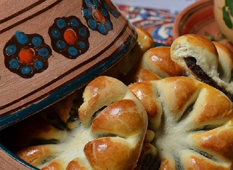 کلوچه خرمایی صادراتی؛ آرد گندم نمک شکر 2 طعم سبوس دار کنجدی