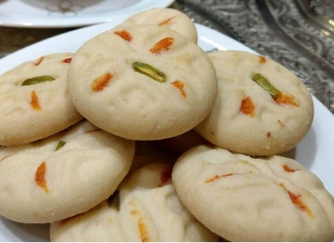کلوچه قندی سنتی؛ خشک گرد مناسب مراسمات مجالس cookie