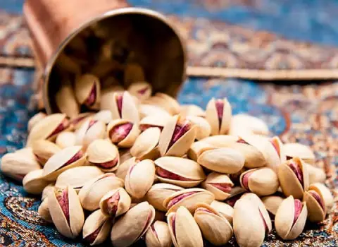 پسته احمد آقایی تازه؛ شهرهای تولید کننده (کرمان رفسنجان) بهبود قلب عروق