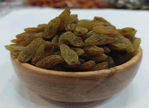 کشمش سبز درجه یک؛ مانع پوکی استخوان کلسیم شیرین ویتامین D