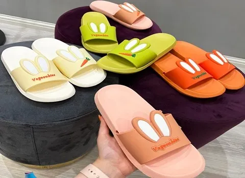 دمپایی پلاستیکی ؛ مقاوم سبک راحت تنوع اندازه رنگبندی