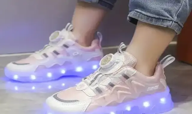 کفش اسپرت دخترانه چراغ دار؛ سبک وزن انواع (ساده فانتزی)  طرح متنوع shoes