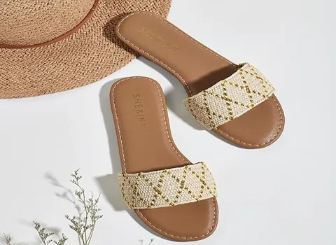 صندل طلایی دخترانه؛ براق پاشنه یکسره انگشتی بند قابل تنظیم sandal