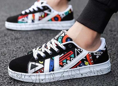 خرید و قیمت انواع کفش اسپرت طرح دار