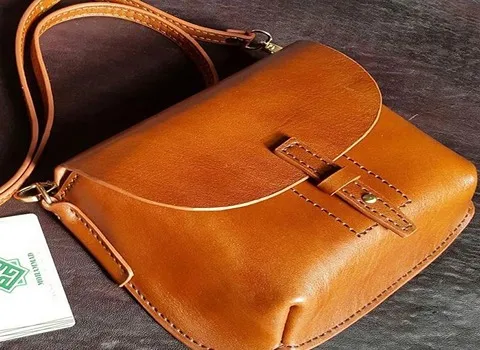 کیف چرم شیک؛ زنانه مردانه 3 رنگ زرشکی مشکی صدفی گاوی بزی