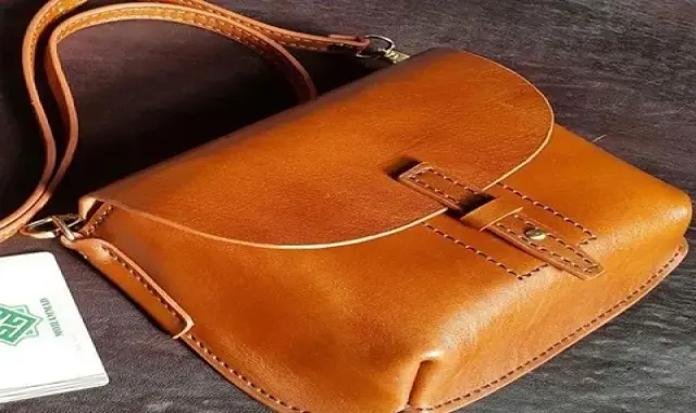 کیف چرم شیک؛ زنانه مردانه 3 رنگ زرشکی مشکی صدفی گاوی بزی