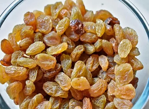 کشمش تیزابی فله؛ خواص دارویی درمانی بسته بندی سبز Raisins
