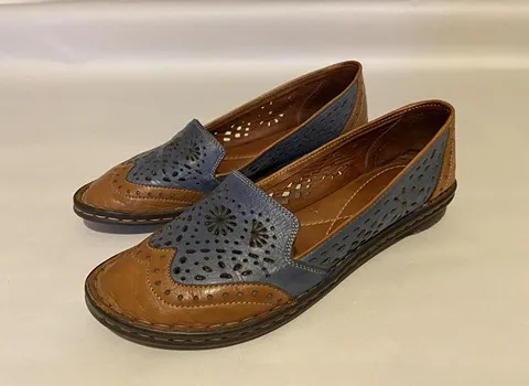 قیمت کفش چرم طبیعی زنانه 