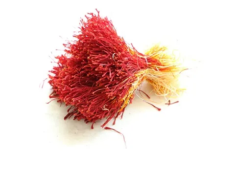 قیمت خرید عمده زعفران دختر پیچ قائنات ارزان و مناسب