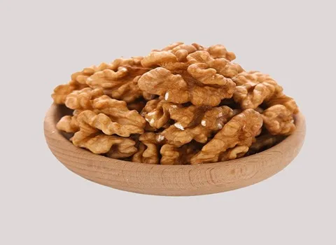 مغز گردو در تهران؛ تقویت حافظه قلب حاوی پتاسیم کربوهیدرات