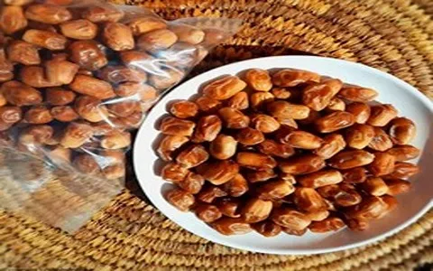 خرید انواع خرمای قصب پیارم با بهترین قیمت