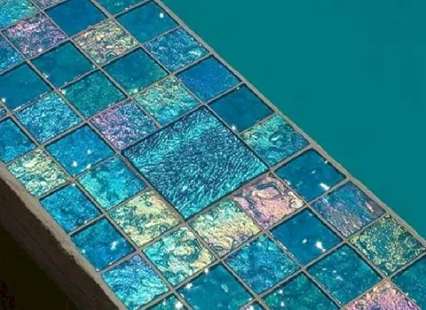 کاشی استخر شیشه ای؛ لعاب آنتی باکتریال ابعاد (30*30) مقاوم