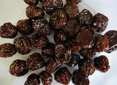 آلوچه سیاه خشک + قیمت خرید، کاربرد، مصارف و خواص