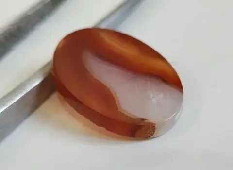 سنگ عقیق سلیمانی قرمز؛ کوارترز بیضی مربعی  دایره ای سبک Red