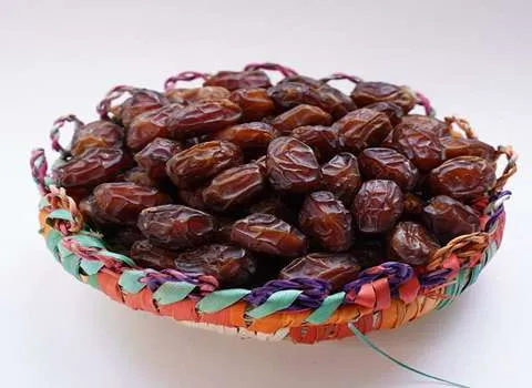 قیمت خرید خرما ریز قهوه ای + مشخصات، عمده ارزان