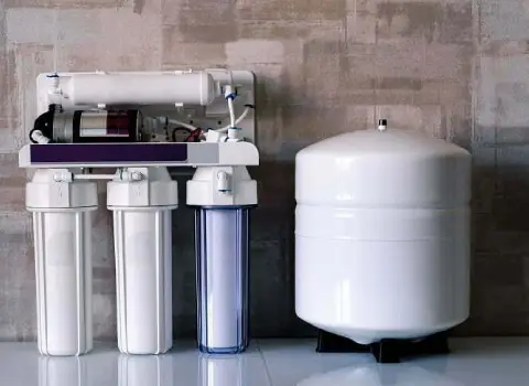 دستگاه تصفیه آب چهار مرحله ای؛ خانگی صنعتی عمر فیلتر 6 ماهه Refine