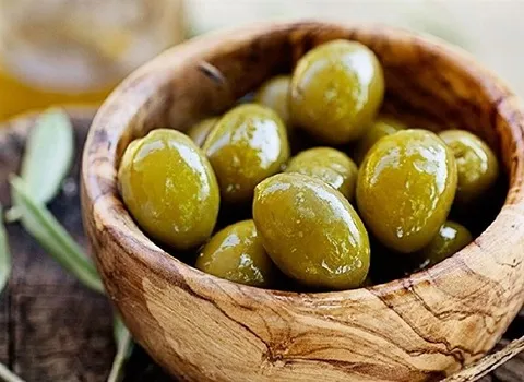 زیتون فله؛ خام شور پرورده حاوی آنتی اکسیدان کلسیم مس (سبز سیاه)