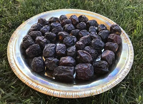 خرمای سیاه صادراتی؛ ضد سرطان بهبود سیستم گوارش نرم لطیف سرد خنک 25 درصد