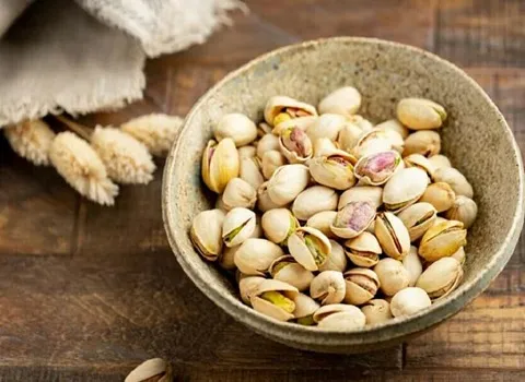 پسته کله قوچی کرمان (خشکبار) مغز درشت حاوی ویتامین آهن Pistachio
