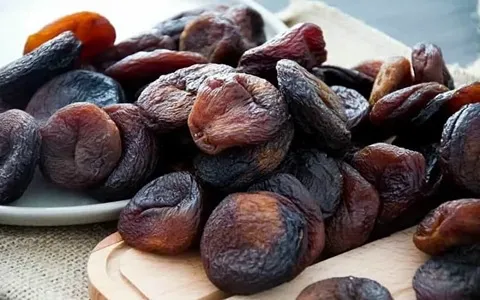 قیمت قیسی سیاه زردآلو + خرید