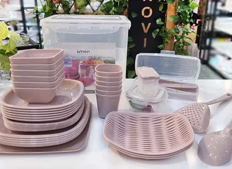 قیمت ظروف پلاستیکی مسافرتی لیمون