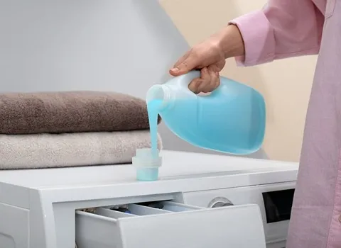 قیمت خرید مایع لباس شویی + عکس