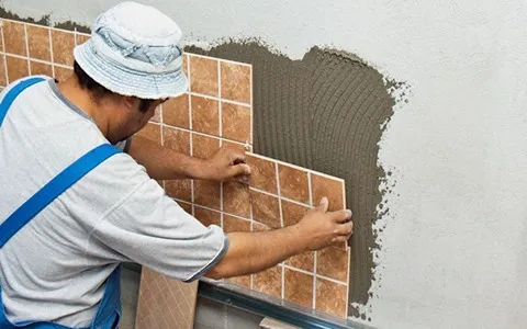 سرامیک چسبی روی سیمان؛ سبک وزن خاصیت گیرایی سهولت اجرا