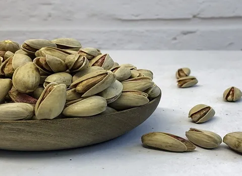 پسته اکبری کرمان؛ سلامت دستگاه گوارش قلب عروق حاوی فیبر Protein