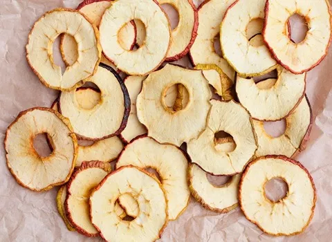 سیب خشک  (چیپس میوه) طبع گرم حاوی منیزیم کلسیم potassium