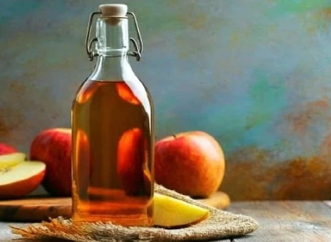 سرکه سیب سنتی؛ شیشه ای پلاستیکی 2 رنگ زرد قهوه ای Vitamin