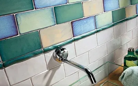 کاشی سرامیک لارستان؛ پرسلان غیر پرسلان کاربرد (دیوار استخر پارکینگ)